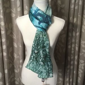 NWT; Scarf